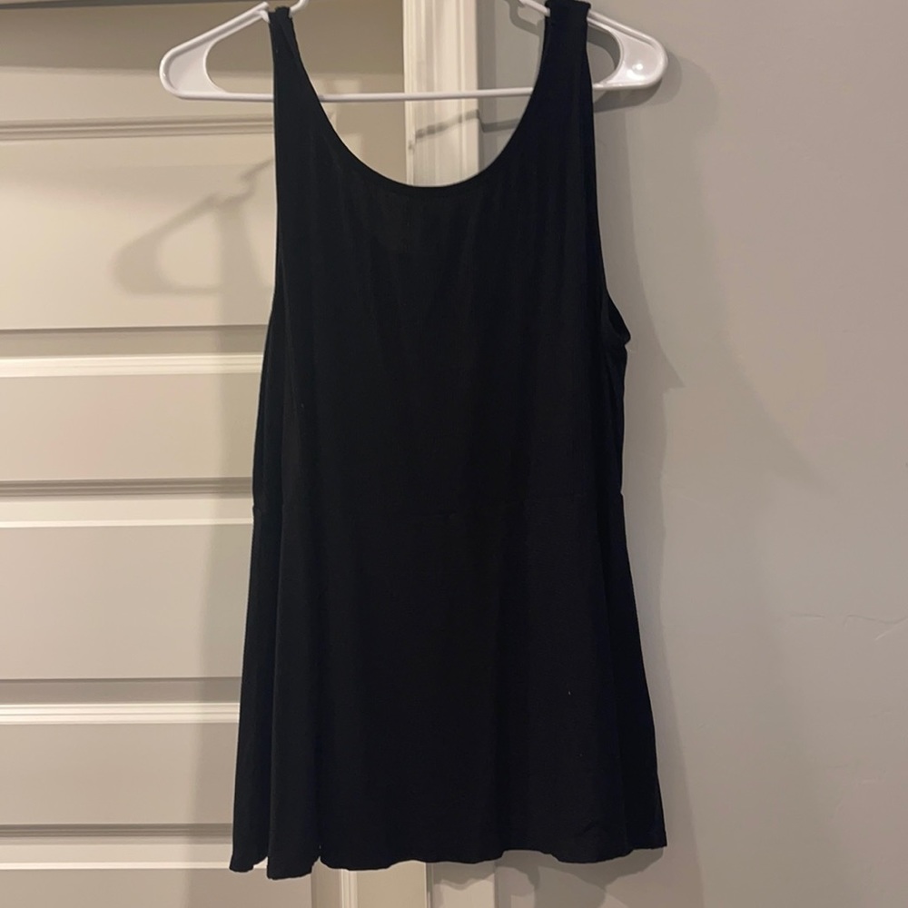 Black ribbed peplum tank